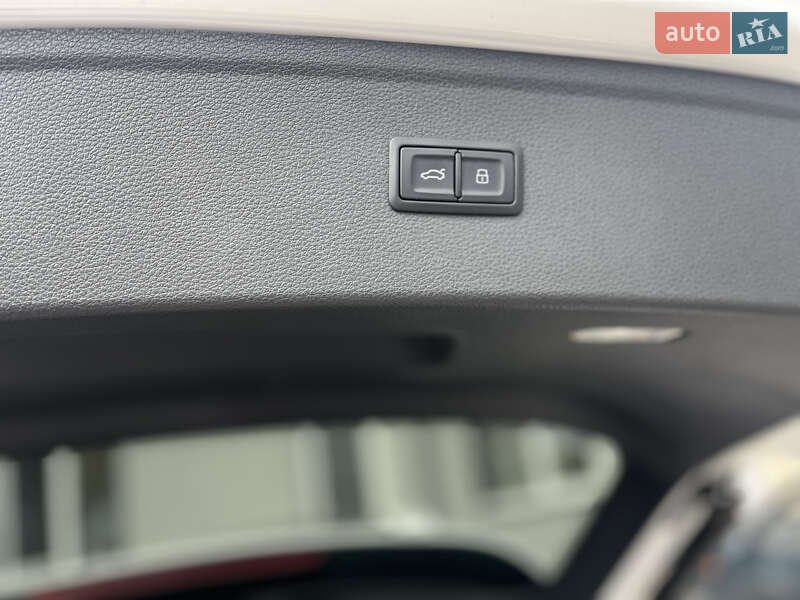 Внедорожник / Кроссовер Audi Q5 2017 в Львове