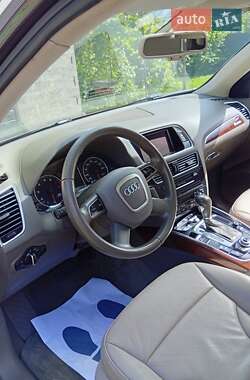 Внедорожник / Кроссовер Audi Q5 2012 в 