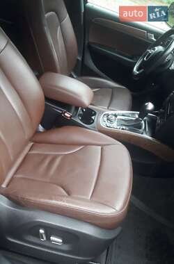 Внедорожник / Кроссовер Audi Q5 2010 в 
