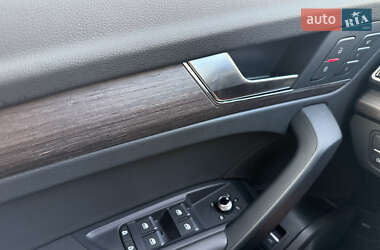 Внедорожник / Кроссовер Audi Q5 2024 в 