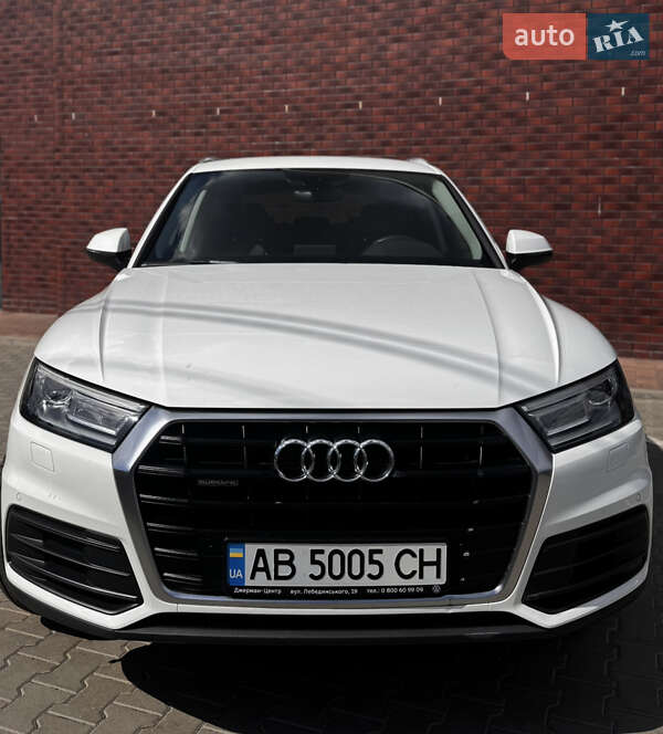 Внедорожник / Кроссовер Audi Q5 2017 в Виннице