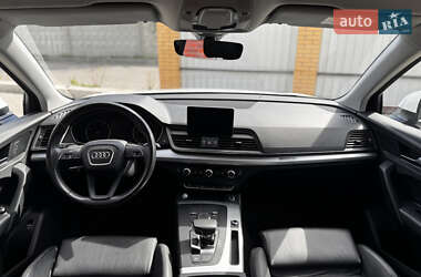 Внедорожник / Кроссовер Audi Q5 2017 в 