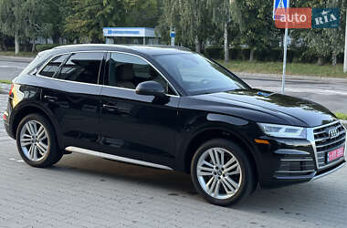 Внедорожник / Кроссовер Audi Q5 2018 в 