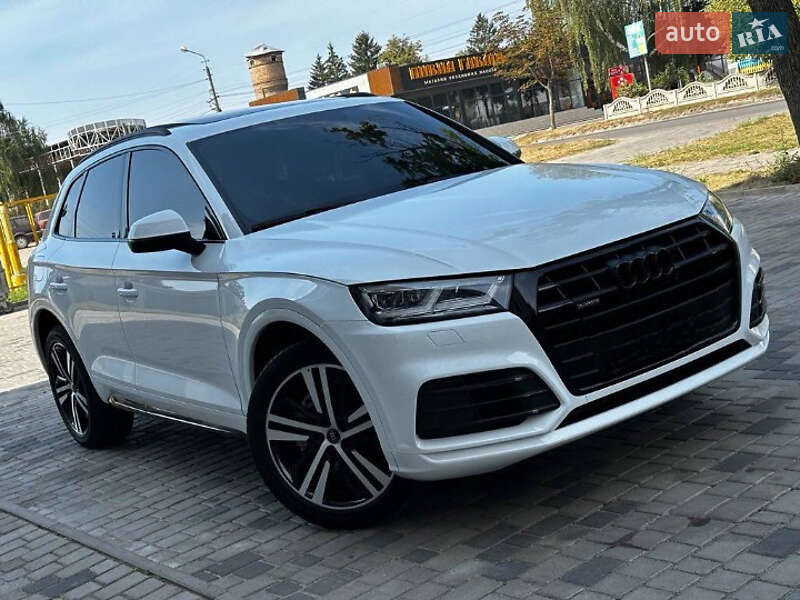 Внедорожник / Кроссовер Audi Q5 2017 в Львове