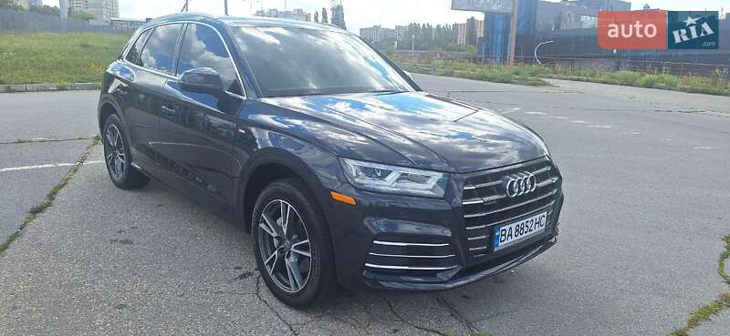 Внедорожник / Кроссовер Audi Q5 2020 в Харькове