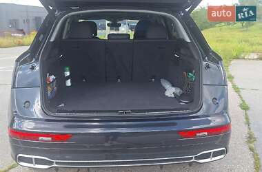 Внедорожник / Кроссовер Audi Q5 2020 в 