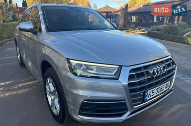 Позашляховик / Кросовер Audi Q5 2017 в 