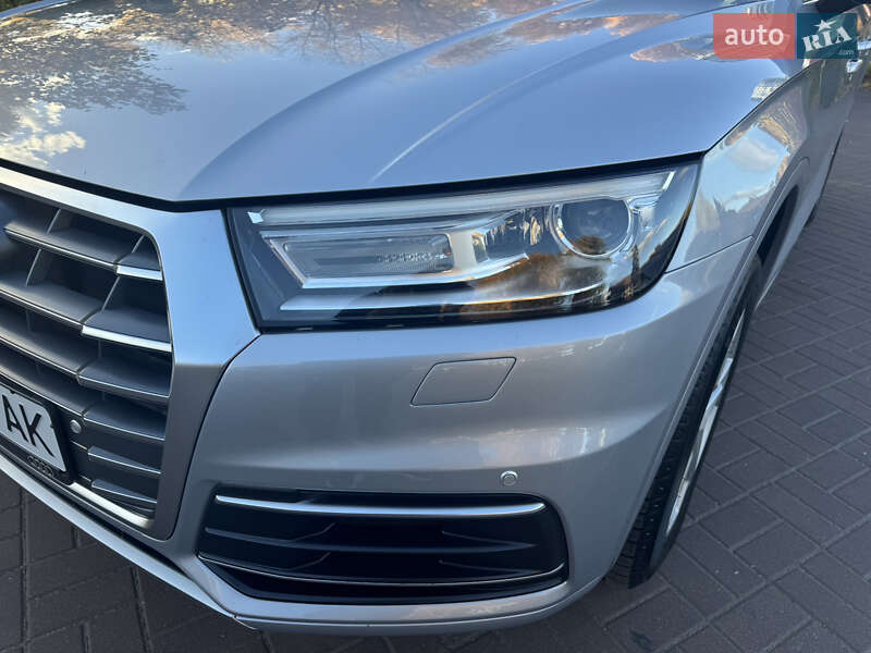 Внедорожник / Кроссовер Audi Q5 2017 в Днепре