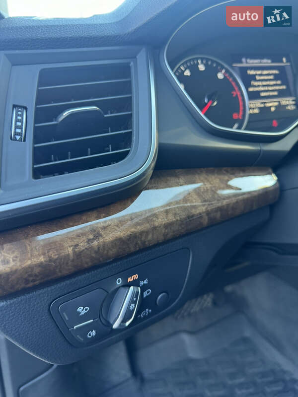 Внедорожник / Кроссовер Audi Q5 2017 в Днепре