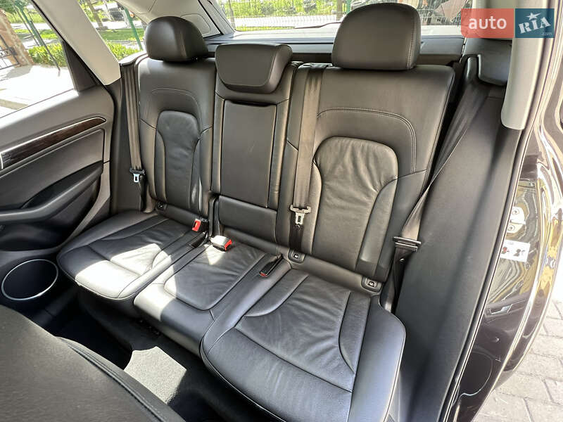 Внедорожник / Кроссовер Audi Q5 2013 в Тернополе