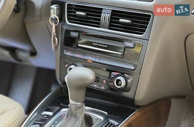 Позашляховик / Кросовер Audi Q5 2015 в 
