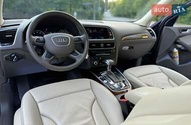 Позашляховик / Кросовер Audi Q5 2015 в 