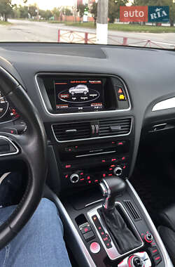 Внедорожник / Кроссовер Audi Q5 2016 в 