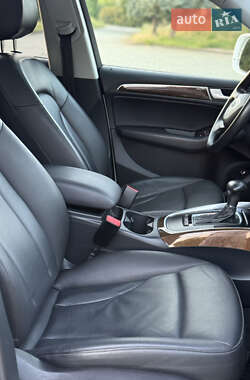 Позашляховик / Кросовер Audi Q5 2013 в 