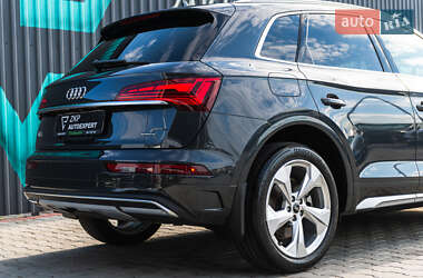 Позашляховик / Кросовер Audi Q5 2020 в 