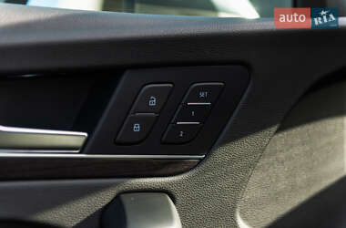 Позашляховик / Кросовер Audi Q5 2020 в 