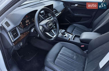 Внедорожник / Кроссовер Audi Q5 2018 в 