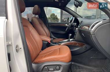Внедорожник / Кроссовер Audi Q5 2010 в 