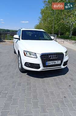 Внедорожник / Кроссовер Audi Q5 2012 в 