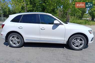 Внедорожник / Кроссовер Audi Q5 2012 в 