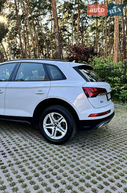 Внедорожник / Кроссовер Audi Q5 2021 в 