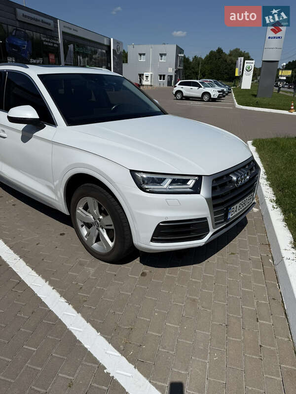 Внедорожник / Кроссовер Audi Q5 2019 в Виннице