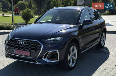 Внедорожник / Кроссовер Audi Q5 2021 в Киеве