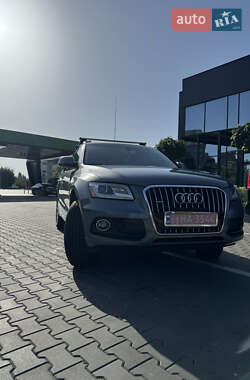Позашляховик / Кросовер Audi Q5 2016 в Луцьку