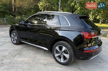 Внедорожник / Кроссовер Audi Q5 2022 в 