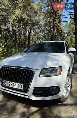 Внедорожник / Кроссовер Audi Q5 2016 в 