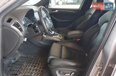 Позашляховик / Кросовер Audi Q5 2016 в 
