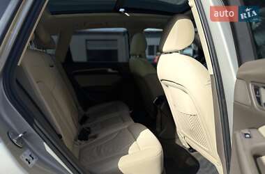 Внедорожник / Кроссовер Audi Q5 2015 в 