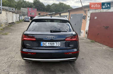 Внедорожник / Кроссовер Audi Q5 2017 в 