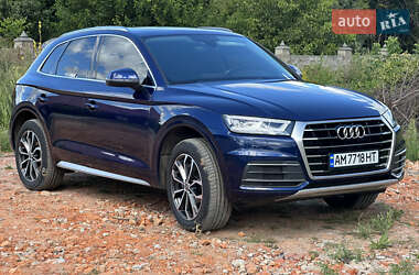 Внедорожник / Кроссовер Audi Q5 2018 в 
