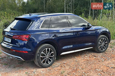 Внедорожник / Кроссовер Audi Q5 2018 в 