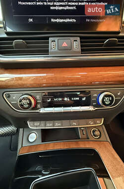Внедорожник / Кроссовер Audi Q5 2020 в 