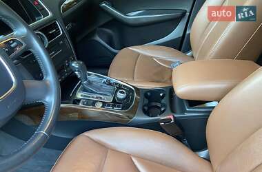 Внедорожник / Кроссовер Audi Q5 2012 в 