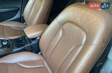 Внедорожник / Кроссовер Audi Q5 2012 в 