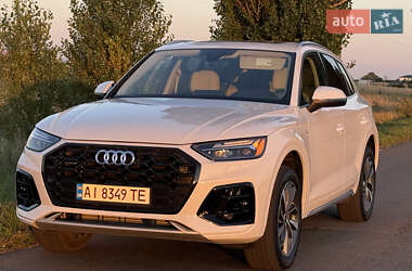 Внедорожник / Кроссовер Audi Q5 2023 в 