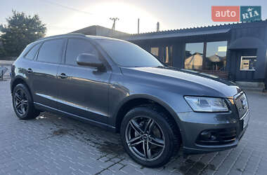 Внедорожник / Кроссовер Audi Q5 2012 в 