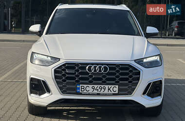Внедорожник / Кроссовер Audi Q5 2020 в 