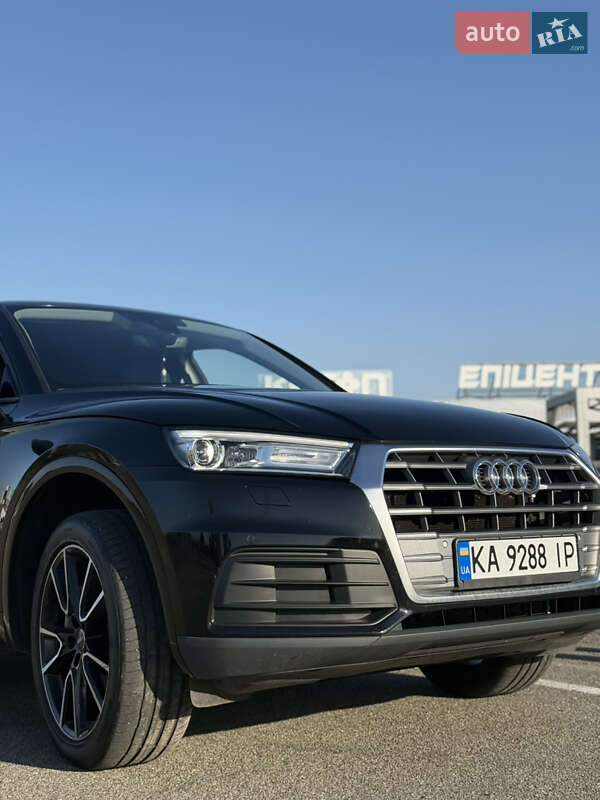 Позашляховик / Кросовер Audi Q5 2017 в Києві