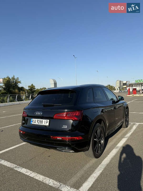 Позашляховик / Кросовер Audi Q5 2017 в Києві