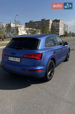 Внедорожник / Кроссовер Audi Q5 2018 в 