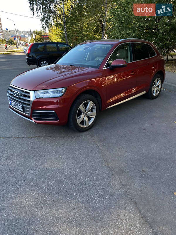 Позашляховик / Кросовер Audi Q5 2019 в Харкові