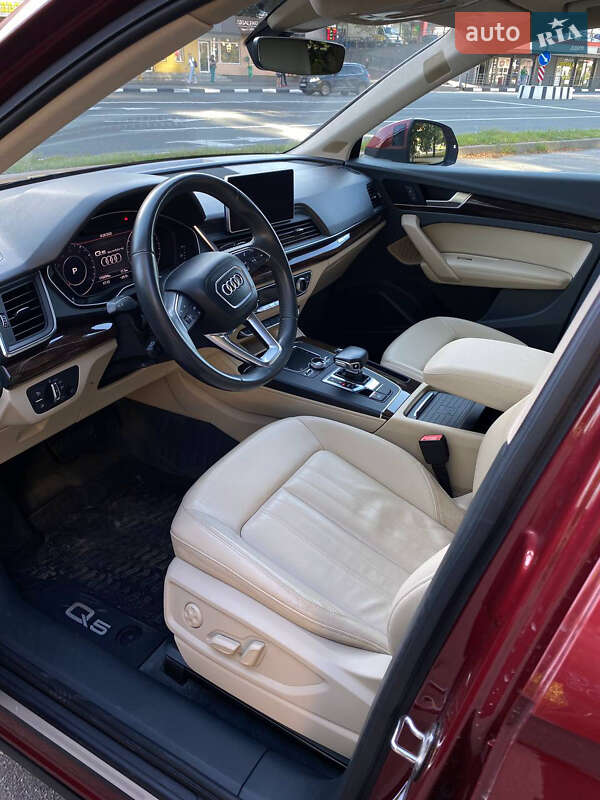 Позашляховик / Кросовер Audi Q5 2019 в Харкові