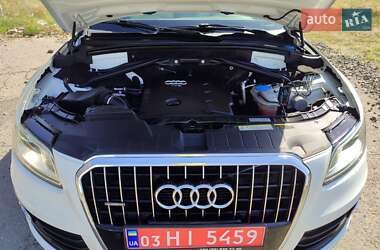 Внедорожник / Кроссовер Audi Q5 2015 в 