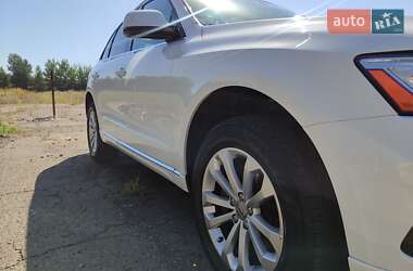Внедорожник / Кроссовер Audi Q5 2015 в 