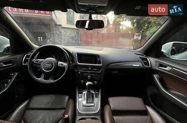 Внедорожник / Кроссовер Audi Q5 2015 в 