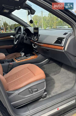 Внедорожник / Кроссовер Audi Q5 2023 в 